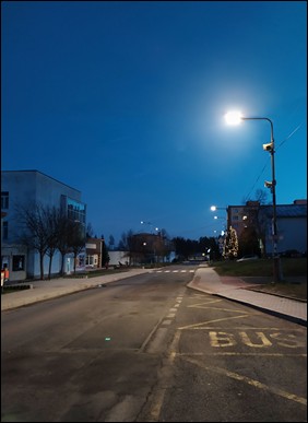 Osvětlení ulice Sídliště LED svítidly s centrálním řízením Paradox