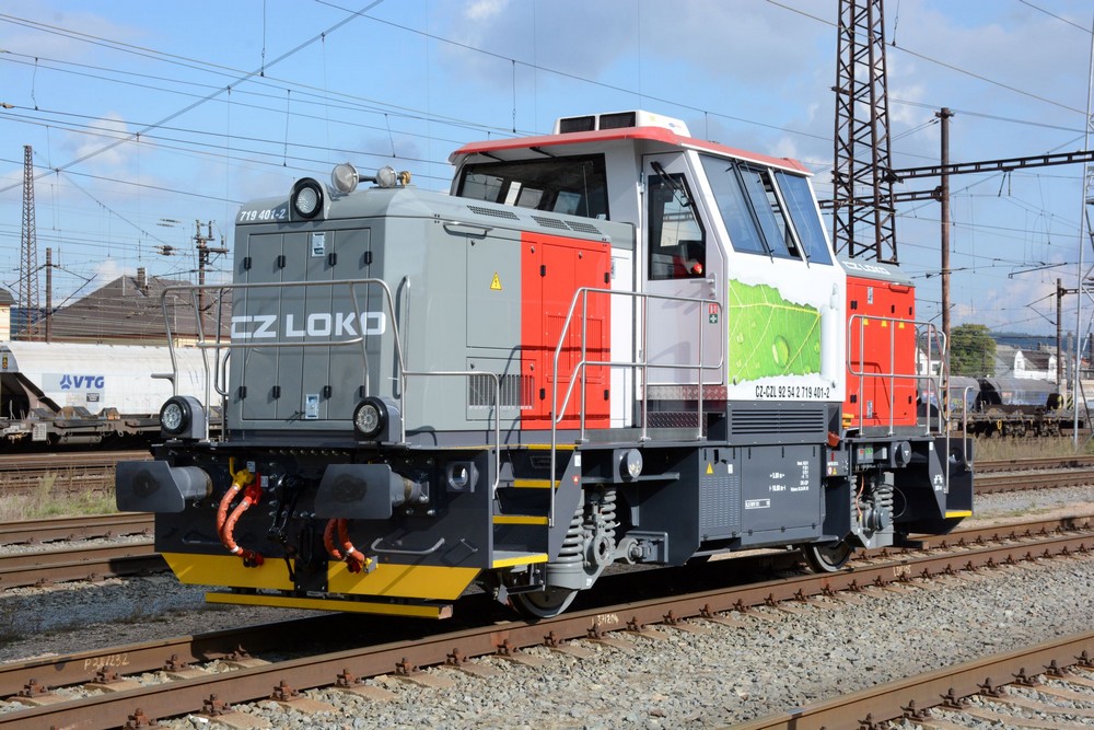 Obr. 2. Hybridní lokomotiva HybridShunter 400