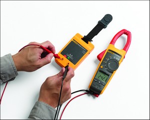 Fluke PRV240 - testovací zdroj