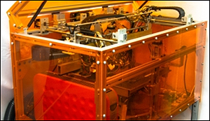 3D tiskárna dokáže tisknout 10 materiálů najednou
