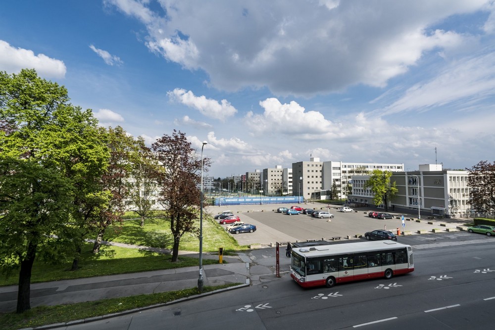 Koleje Strahov, největší koleje v ČR jsou součástí největšího projektu EPC (ČVUT)