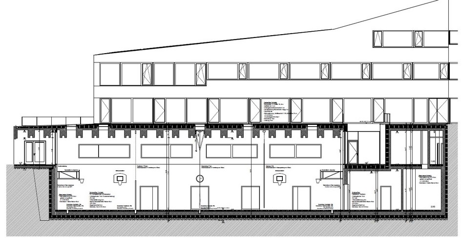 Obr. 2. Rez telocvičňou [1]