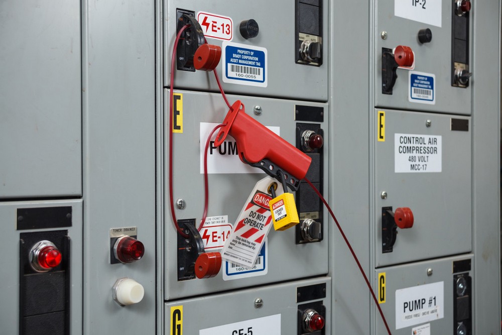 Téma II: Implementace systému Lockout Tagout (LOTO)