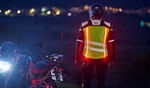 Svítící motocyklistické oblečení pro zvýšenou bezpečnost na silnicích