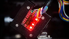 Výzkumníci z Princetonské univerzity použili perovskit k vytvoření nového typu LED