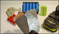 Nový materiál pro zvýšení účinnosti lithium-iontových baterií