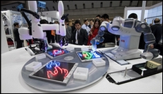 ABB a Kawasaki vytvořily první společné rozhraní pro kolaborativní roboty
