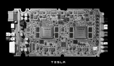 Tesla odhalila vlastní čip pro plně autonomní řízení
