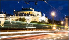 Hodina Země v Praze: deset dominantních staveb se ponoří do tmy