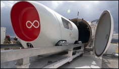 Revoluční systém dopravy hyperloop přepravil první dva cestující