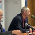 Roman Kloubec (AZ Elektrostav) při své přednášce (vpravo)