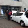 Den KEEZ 12. dubna 2017, Univerzita Pardubice – prohlídka e-mobilů Nissan