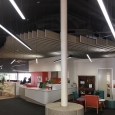 Obr. 7. Základní škola Roxby Downs School v Austrálii osvětlená samostatnými svítidly LINEA 80